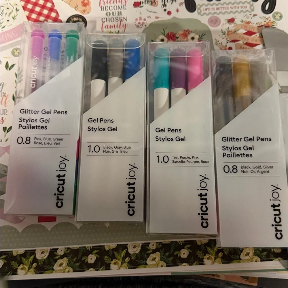 Cricut Joy machine with carry case and bundle of accessories. - Picture 5 of 17